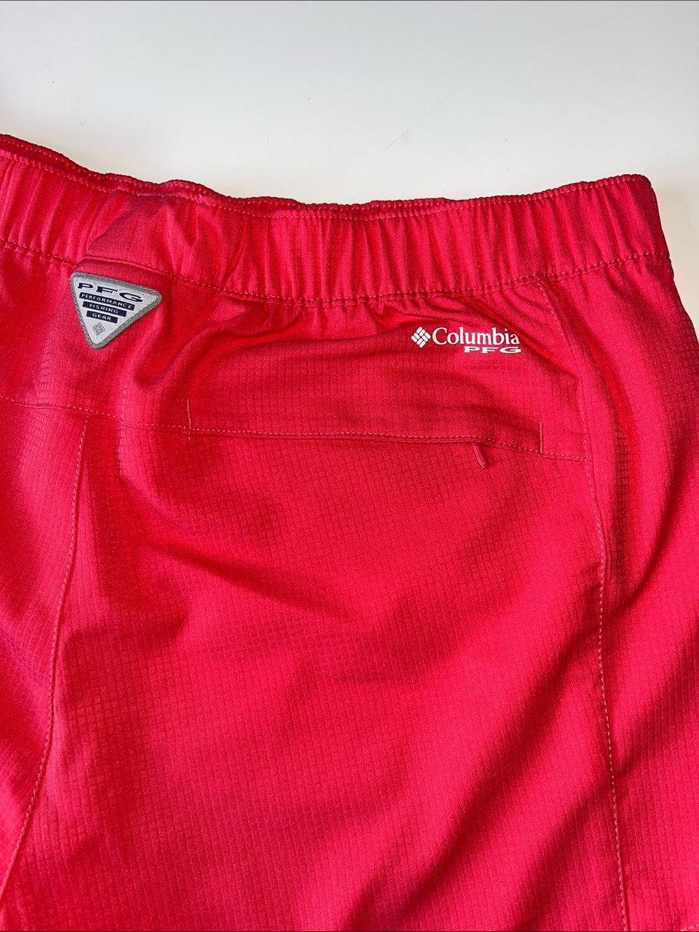 Columbia PFG Pink Elastic Waist Shorts - Picture 3 of 5